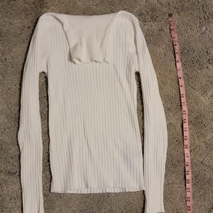 Elegant White Ribbed Women's Turtleneck